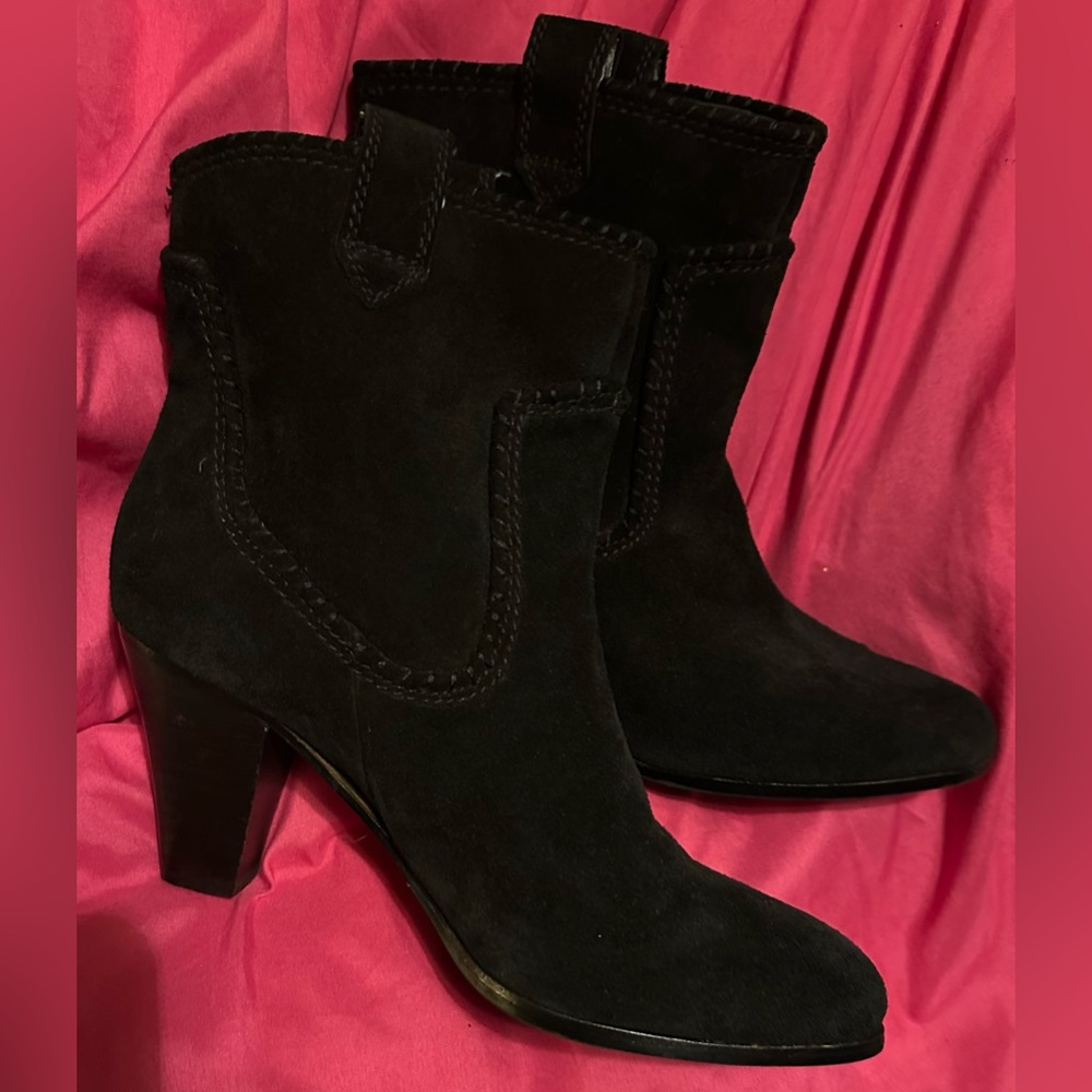 Karl Lagerfeld Elegant Black Western Suede Ankle Boots 3-1/4” heel